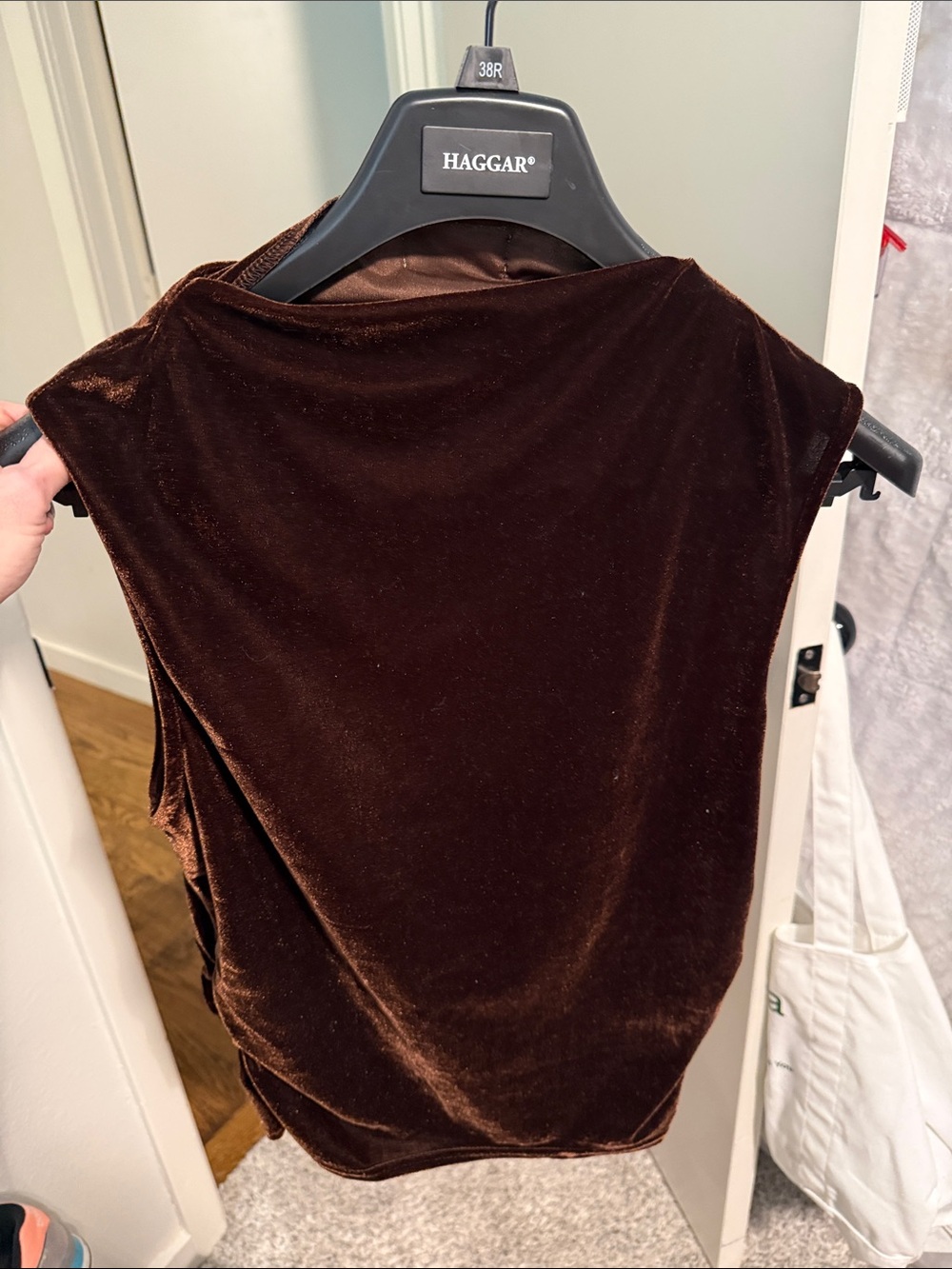 Sadie & Sage Brown Velvet Sleeveless Top